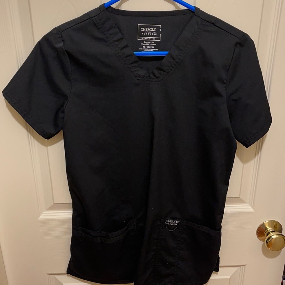Scrub top